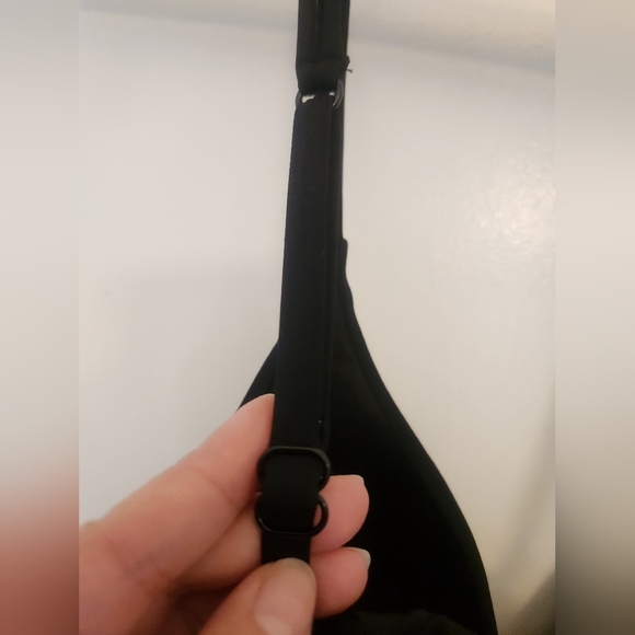 Black Swim Top 36/38C - Picture 5 of 5